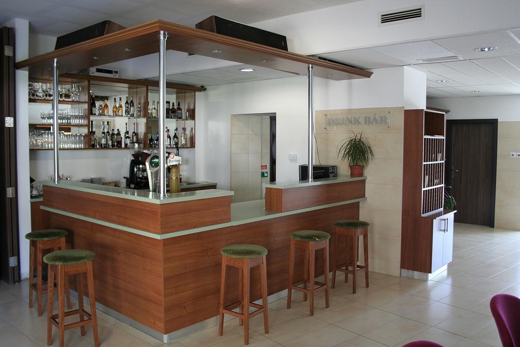 Hotel Kelep Tokaj Exterior foto